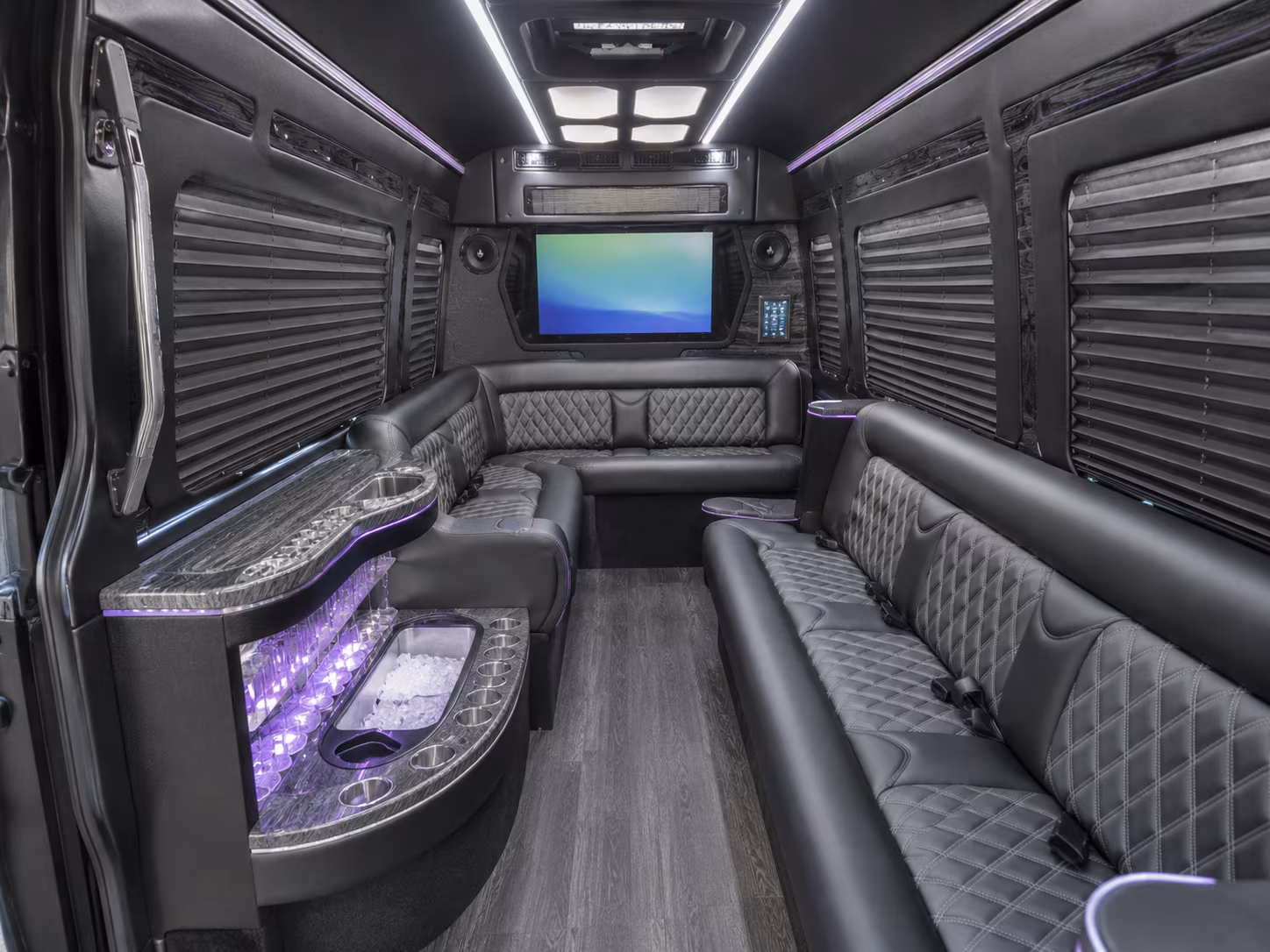 book a bus for your next prom 1