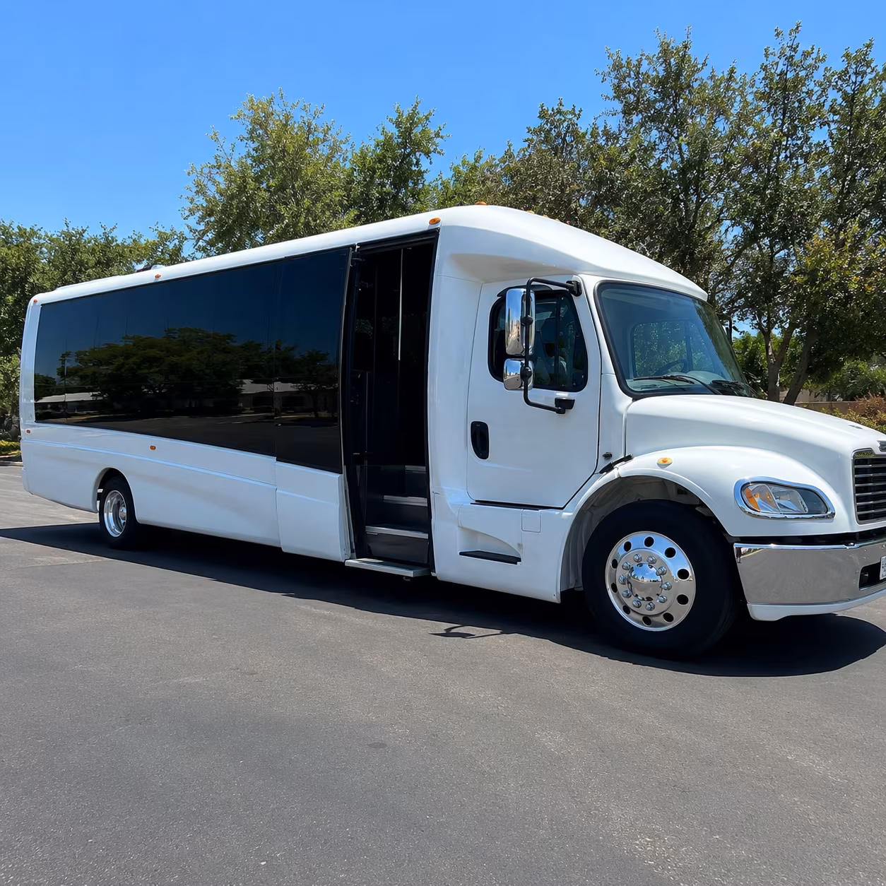 book a bus for your next wine tour 4