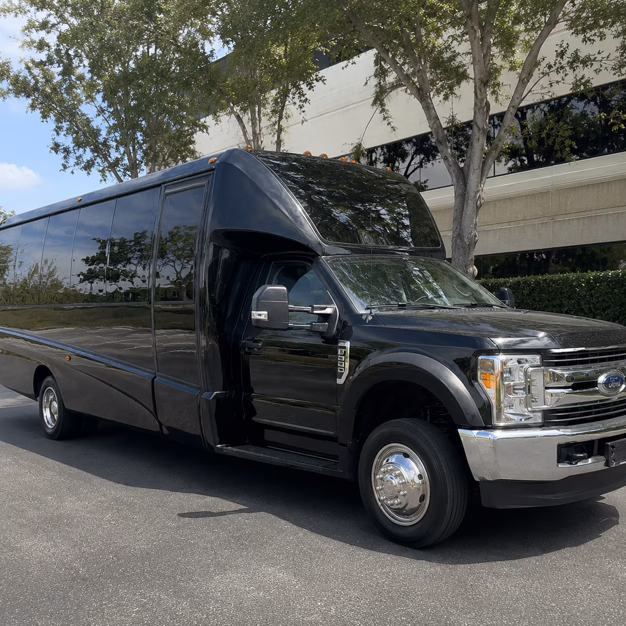 party buses for warner robins bachelorette and bachelor weekends